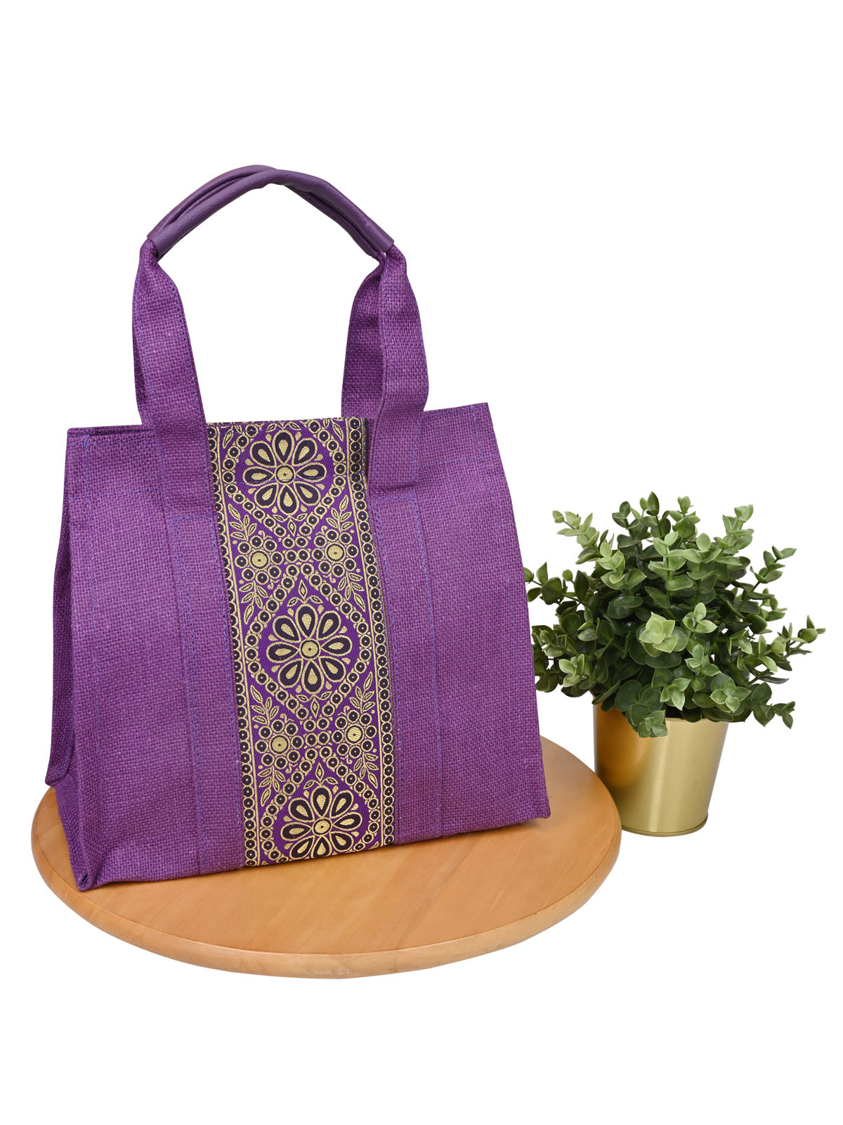 Jute Cottage Vertical Lace Zipper Lunch Bag