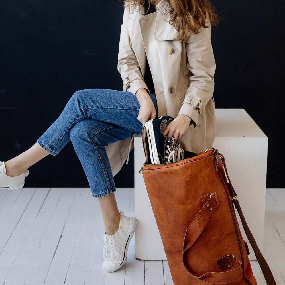 CraftShades leather duffle bag