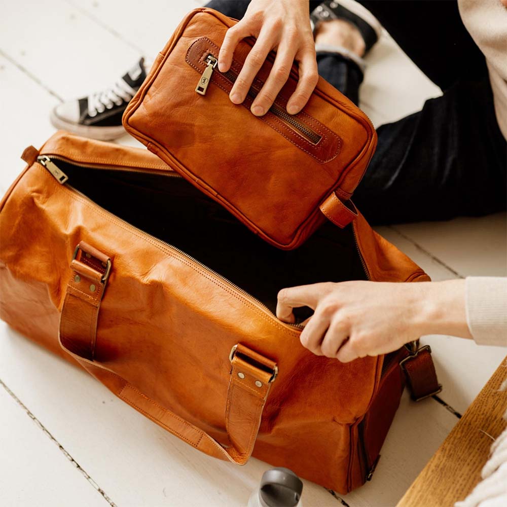 CraftShades leather duffle bag
