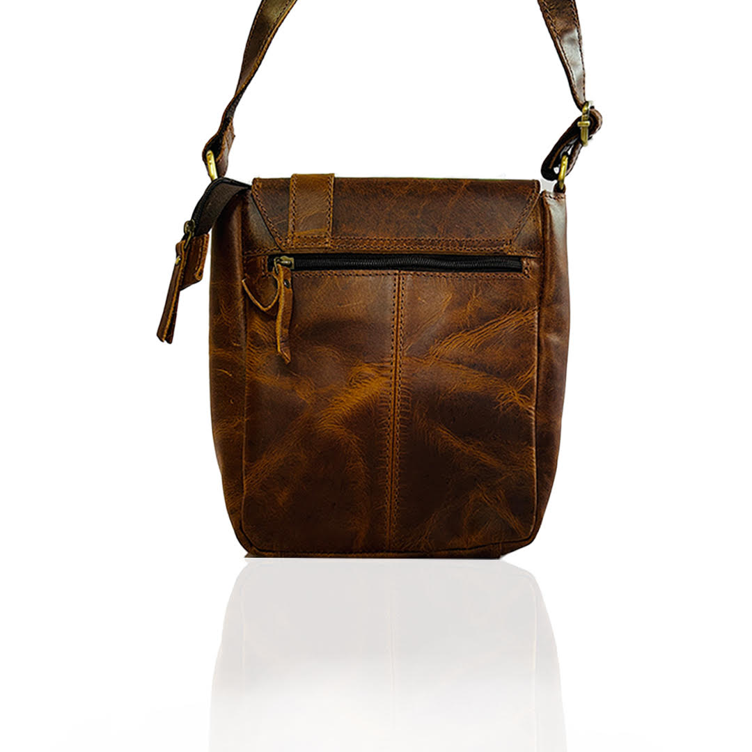 Craftshades – 9.11 Inch Buffalo Light Brown Leather Sling Bag